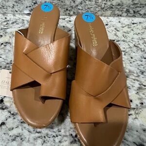Sophia Milano leather wedge women’s sandals size 7.5
